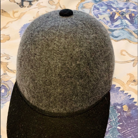 100% wool cap - Picture 2 of 4
